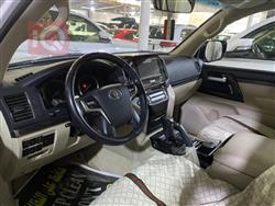 تويوتا لاندكروزر